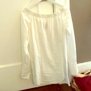 Bass XS off shoulder shirt in white, long sleeves